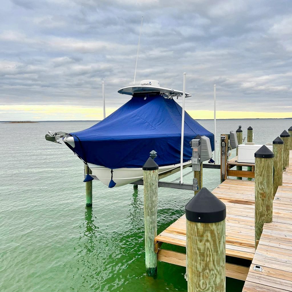 Make sure to have all your summer boating essentials with this boat cover.